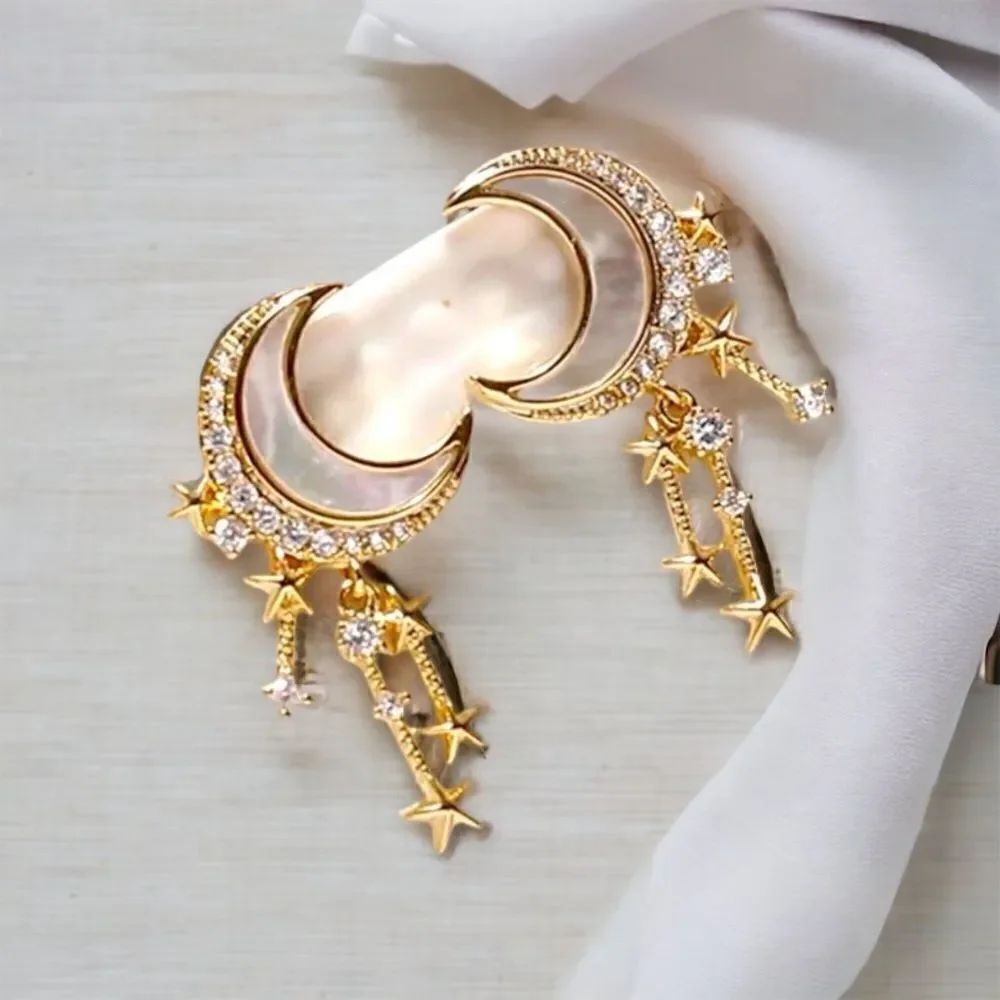Crescent Moon l Pearl & Rhinestone Gold Earrings l Post l New